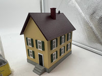 MTH Railking 30-90337 Tan w Green shutters Row House O SCALE Used Excellent