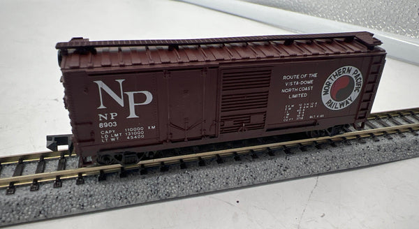Con-Cor 40' Box Car 0001-001752 Northern Pacific N SCALE Like New