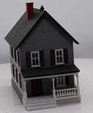 MTH 30-9024 Assembled Row House RailKing gray red shutters O Scale Like New