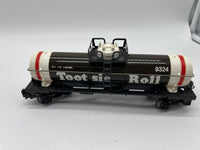 Lionel 6-9324 Tootsie Roll tank car O scale Used Excellent