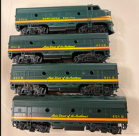 HO Scale Bargain Engine 77 Northern Pacific Set of 4 Diesel Engines NONPOWERED Used VG