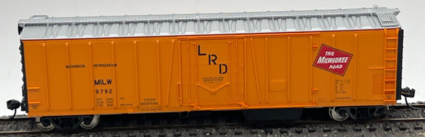 Walthers 910-3760 MILWAUKEE 50' AAR Mechanical Refrigerator Car Mainline HO Scale Like New
