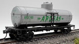 Walthers 932-5012 Arogas Single Dome Tank Car RTR HO Scale Used Excellent