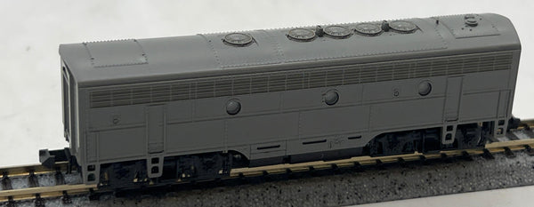 Kato 176-220  UNDECORATED F7-B POWERED B UNIT N SCALE Like New