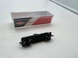 Inter Mountain 66329-03 Champion Oils Sterling fuels Tank Car green N SCALE Like New