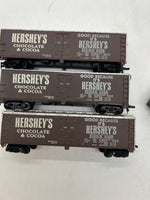 SET OF 3 HERSHEYS CHOCOLATES BILLBOARD REEFERS LATCH COUPLERS AS IS  HO SCALE Used Excellent No Box