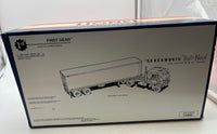 Eastwood Automobiles First Gear 325500 / first gear 19-1833 LIONEL Kenworth Tractor Trailer NEW