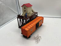 Lionel 6-2306 operating icing station and Pacific Fruit Express ice car O SCALE Used as is Damaged Box