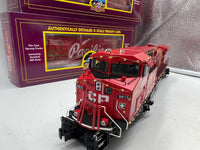 MTH 20-21161-1, 20-92237 Canadian Pacific CP Holiday Train Diesel Engine w/Proto-Sound 3.0 and 4-Car Set 50' Dbl. Door Plugged Boxcar (Set of 1 engine, 4 cars) Lighted O Scale Limited Edition Like New