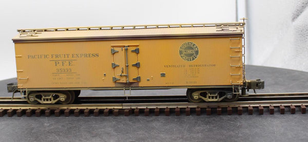 Atlas 6708-4 Pacific Fruit Express PFE Southern Pacific Steam Era Classics Reefer 35333 O SCALE WEATHERED Used Excellent