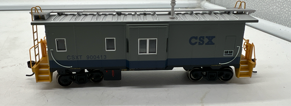 Athearn ATH900413 CSX bay Window Caboose 900413 HO SCALE Like New