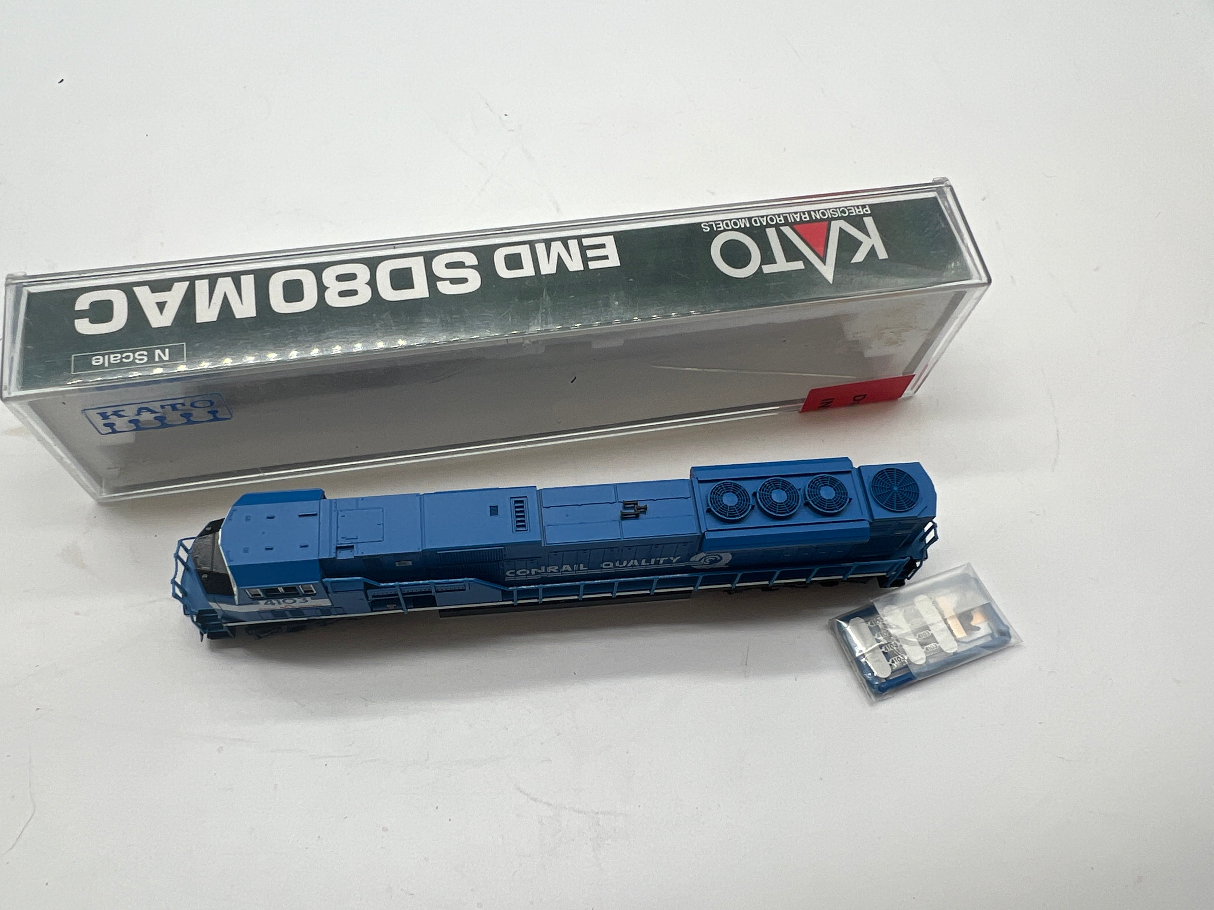 Kato 176-5501 Conrail SD80 diesel Locomotive Analog/DC Scale N SCALE L