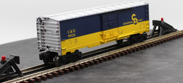 Lionel 6-9426 Chesapeake & Ohio Boxcar O SCALE Like New