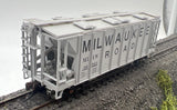 Bowser 60101 MILWAUKEE ROAD 70 ton Covered Hopper Car Assembled HO Scale Used Excellent