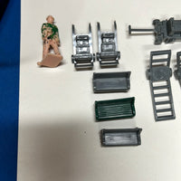 O Scale Accessory Pack Station Accessories Unpainted USED