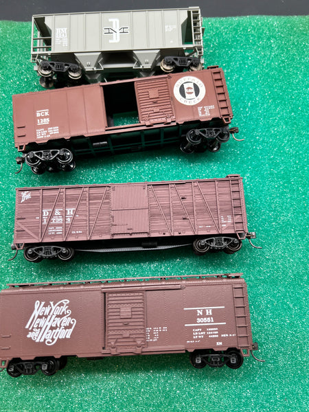 HO Car Pack 121:  Set of 4 Eastern Freight car pack HO SCALE USED