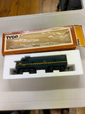 HO Scale Bargain Engine 35: Tyco PRR Diesel Green 9769 Used VG