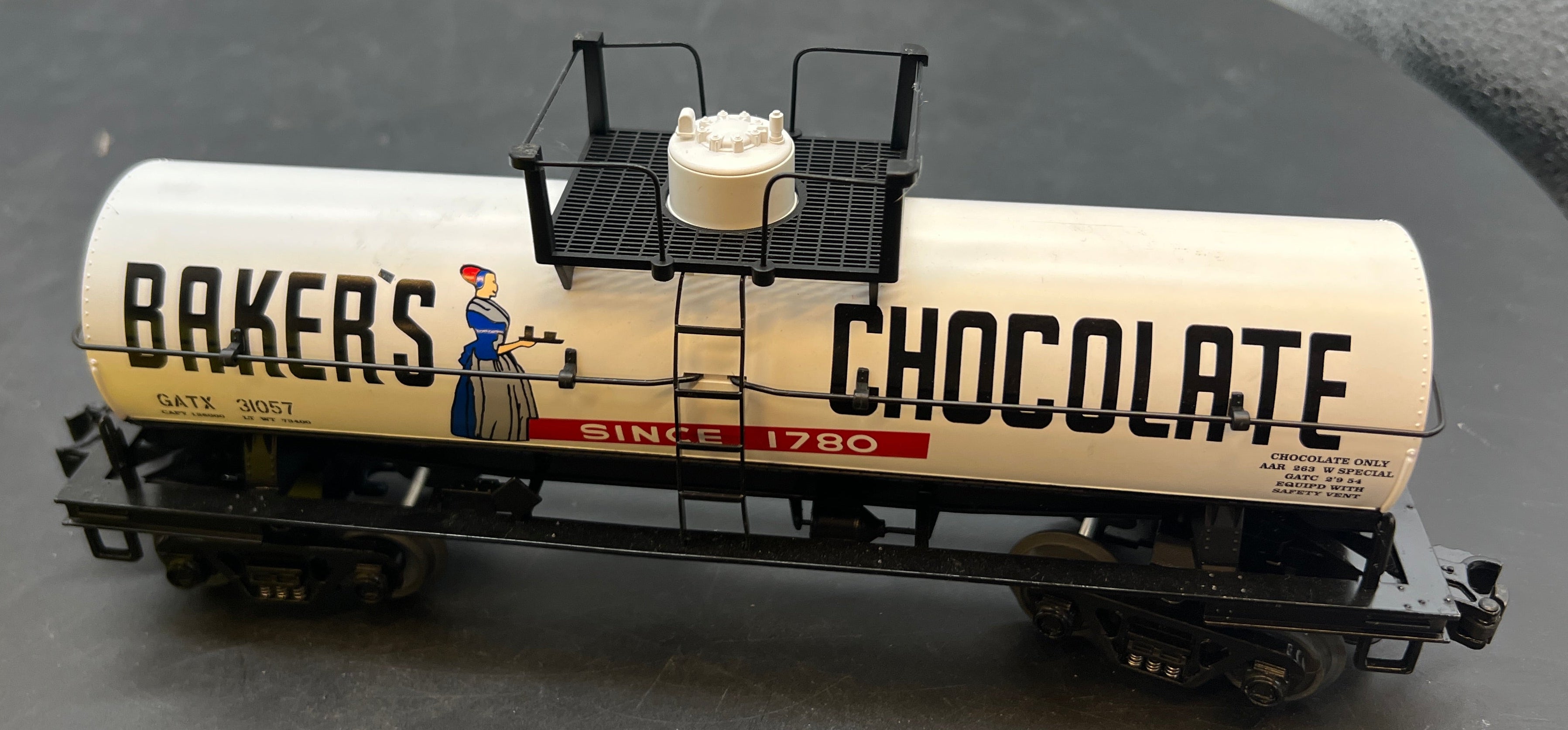 MTH Railking 30-7324 Baker's Chocolate Tank Car O Scale Like New