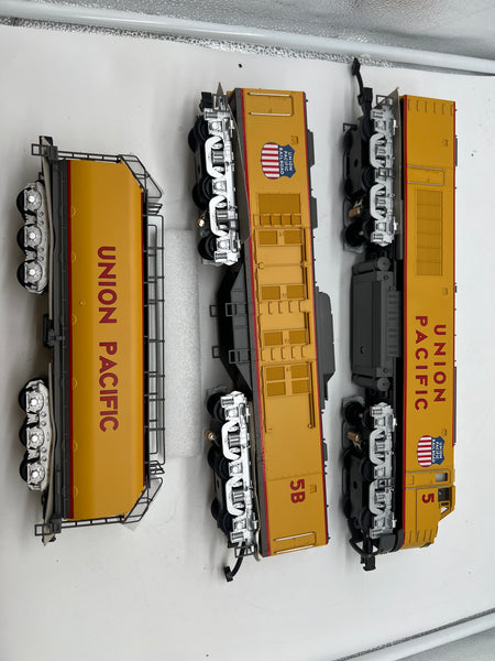 MTH Premier MT-2124LP Union Pacific UP Gas Turbine Diesels Engine set O SCALE Like New Damaged Box