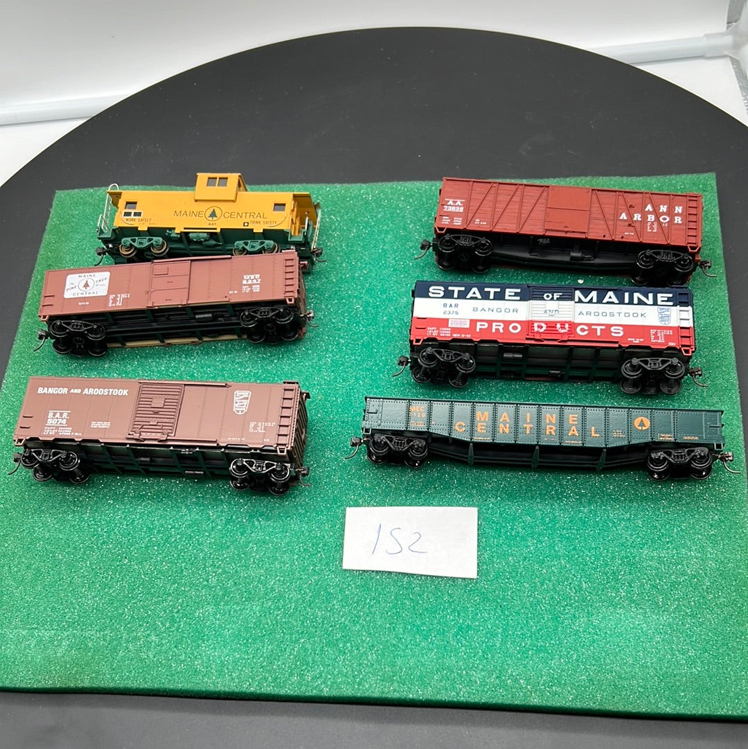 Lot De 76 Wagons De Train HO 1:87 - Principalement US - Bon état