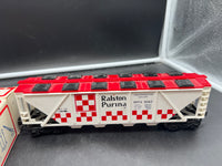 Lionel 6-9262 Ralston Purina red and white covered hopper 1975 O SCALE Used Excellent