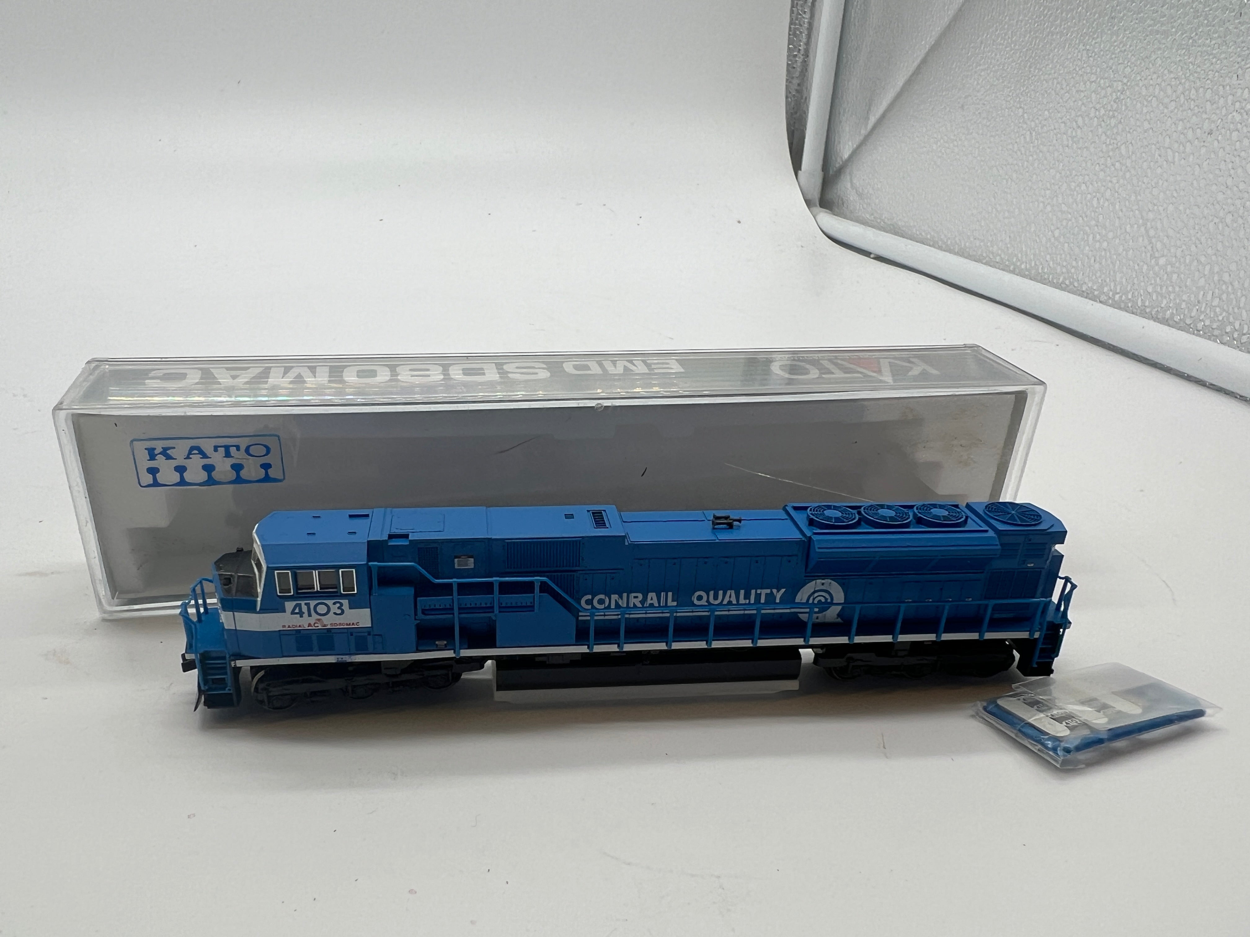 Kato 176-5501 Conrail SD80 diesel Locomotive Analog/DC Scale N SCALE L