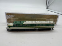 Walthers PROTO N 7743 Southern  Diesel Alco DL-109 - Powered -- #6400 (green, aluminum) N Scale Like New