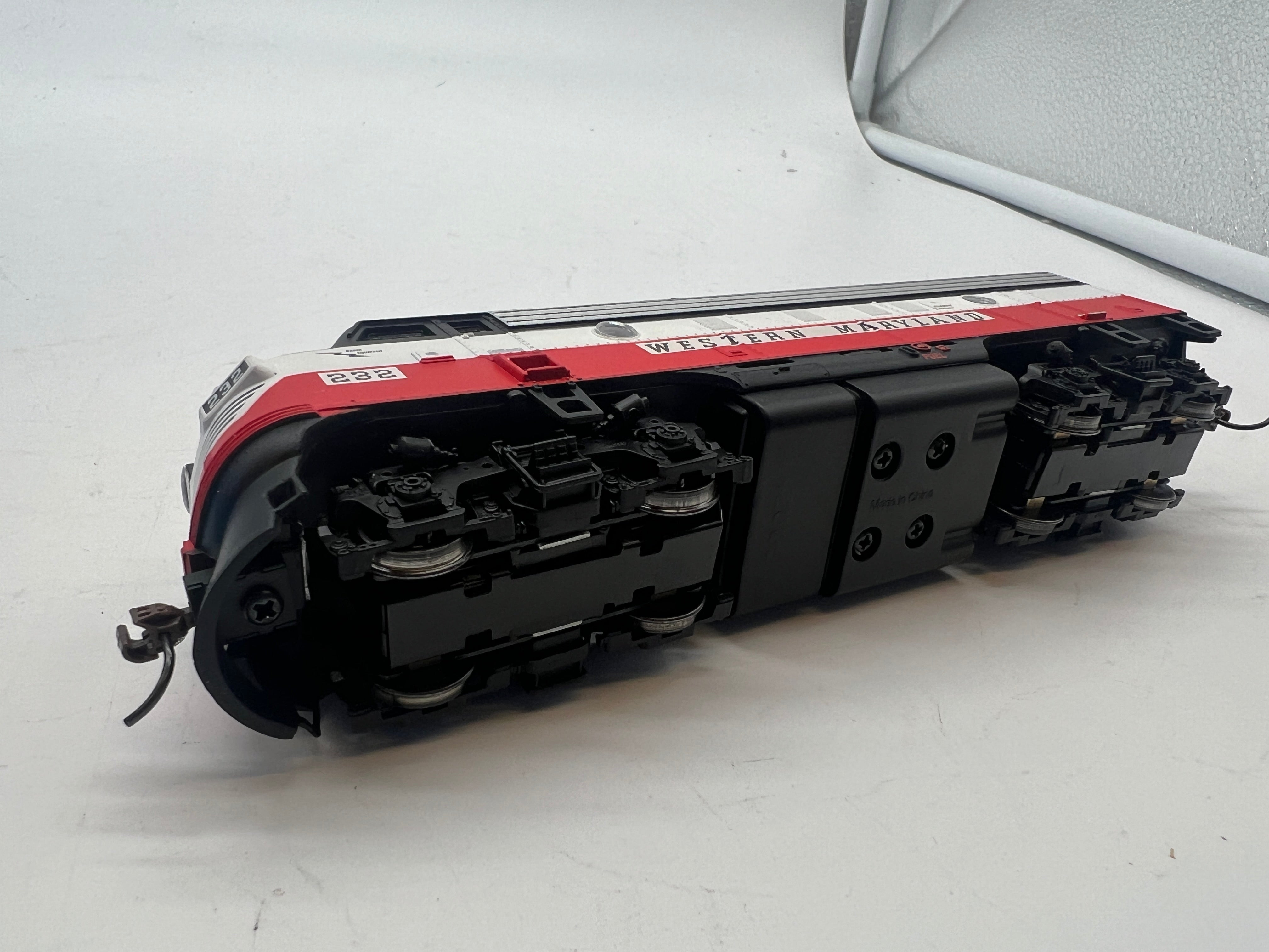 Athearn RND82074 Western Maryland WM Red/ White/ Black F7a diesel loco