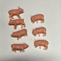 O Scale Figure Pack Pigs Unpainted USED