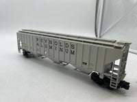 Atlas 2001609-1 REYNOLDS ALUMINUM PS-4750 Covered Hopper Trainman O Scale Used Excellent