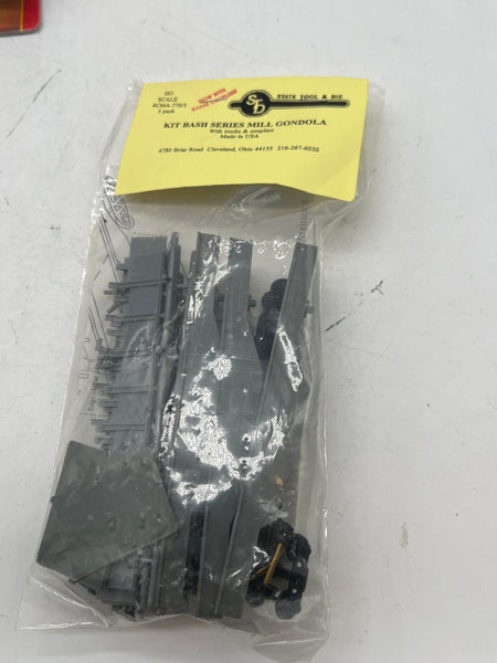 STATE TOOL DIE CMA-770/3 KIT BASH SERIES MILL GONDOLA 3 PACK WITH TRUCKS AND COUPLERS KIT HO SCALE NEW