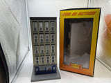 MTH Railking 30-90237 5-Story Hotel w/Blinking Sign O SCALE Like New Damaged Box