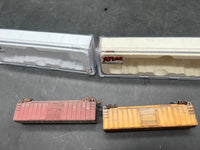 Atlas Set of 2 Graffiti Boxcars N SCALE WEATHERED AS IS Used Excellent