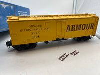 Atlas 8530-1 Armour 40' Steel Reefer 1574 3 rail O SCALE Very Good As Is Broken Ladder