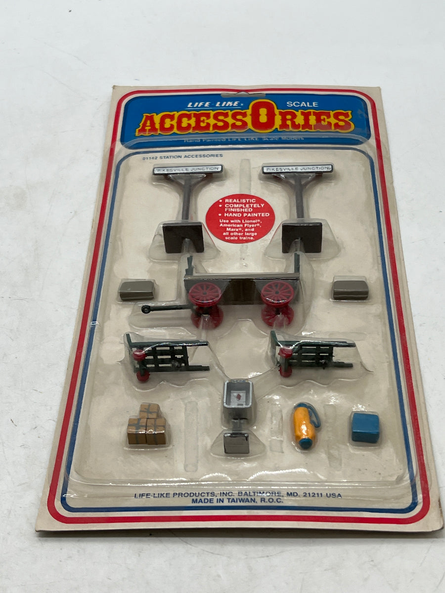 Life-Like 01142 station accessories O SCALE NEW
