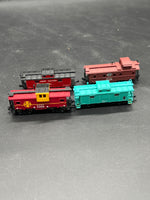 Set of 4 Cabooses NYC, P&LE, ATSF, New Haven N SCALE Used Good