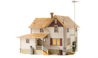 Woodland Scenics  WDS BR5046  WDS5046 Corner Porch House - HO Scale NEW
