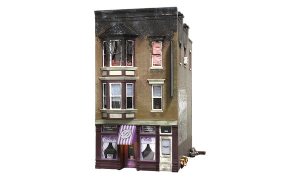 Woodland Scenics  WDS BR5051  WDS5051 Betty's Burning Building - HO Scale NEW