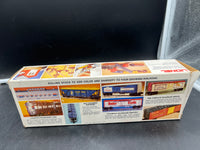 Lionel 6-9866 Coors billboard beer reefer car  0-27 O/27 O SCALE Like New Damaged Box