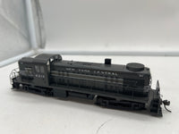 Kato NYC-8213-4 New York Central NYC 8213 Diesel Locomotive Gray HO SCALE Like New No Box