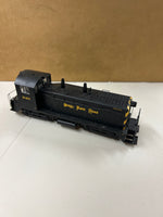 HO Scale Bargain Engine 59 LifeLike Nickel Plate Road Switcher Used  VG