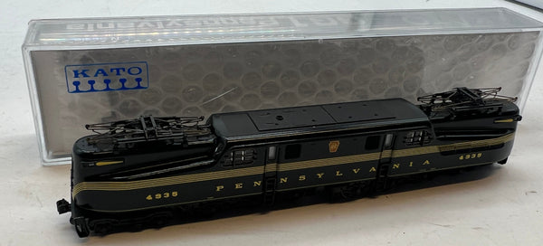 Kato 137-2001 Pennsylvania PRR GG1 Brunswick Green #4935.Analog/DC N SCALE Like New