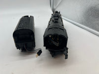 Lionel 6-8615 L&N Berkshire 2-8-4 steam locomotive and tender O SCALE Like New Damaged Box