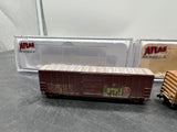 Atlas Set of 2 Graffiti Boxcars N SCALE WEATHERED AS IS Used Excellent