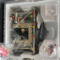 Department 56 56.54945 Another Man's Treasure Garage WITH Extra Figure Damaged Box