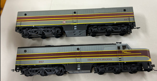 HO Scale Bargain Engine 74 Erie Lackawanna Set of 2 Diesel Engines NONPOWERED Used VG