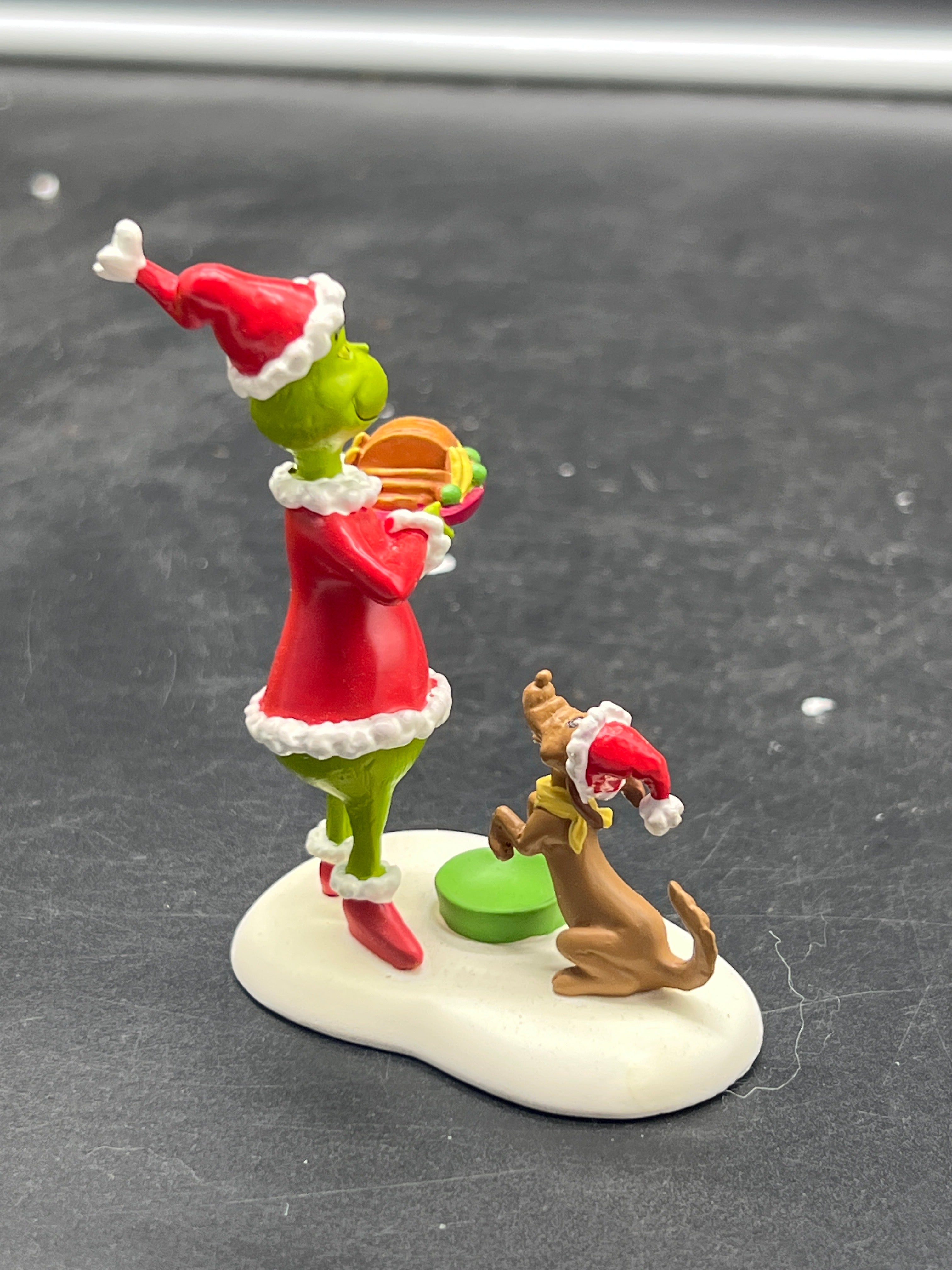 Dept 56 4028030 Grinch Let's Feast on Roast Beast Like New rare limite