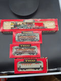 Tyco 233B:2000 Santa Fe 1890 Ten Wheeler Lighted with 3 passenger cars HO SCALE Used VG