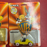 Lot of 5 Ertl Looney Tunes Characters in die cast cars