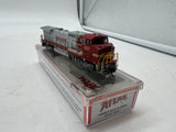 Atlas 48855   BNSF Dash 8-40BW Diesel Locomotive #557 w/ DCC N Scale Used Excellent